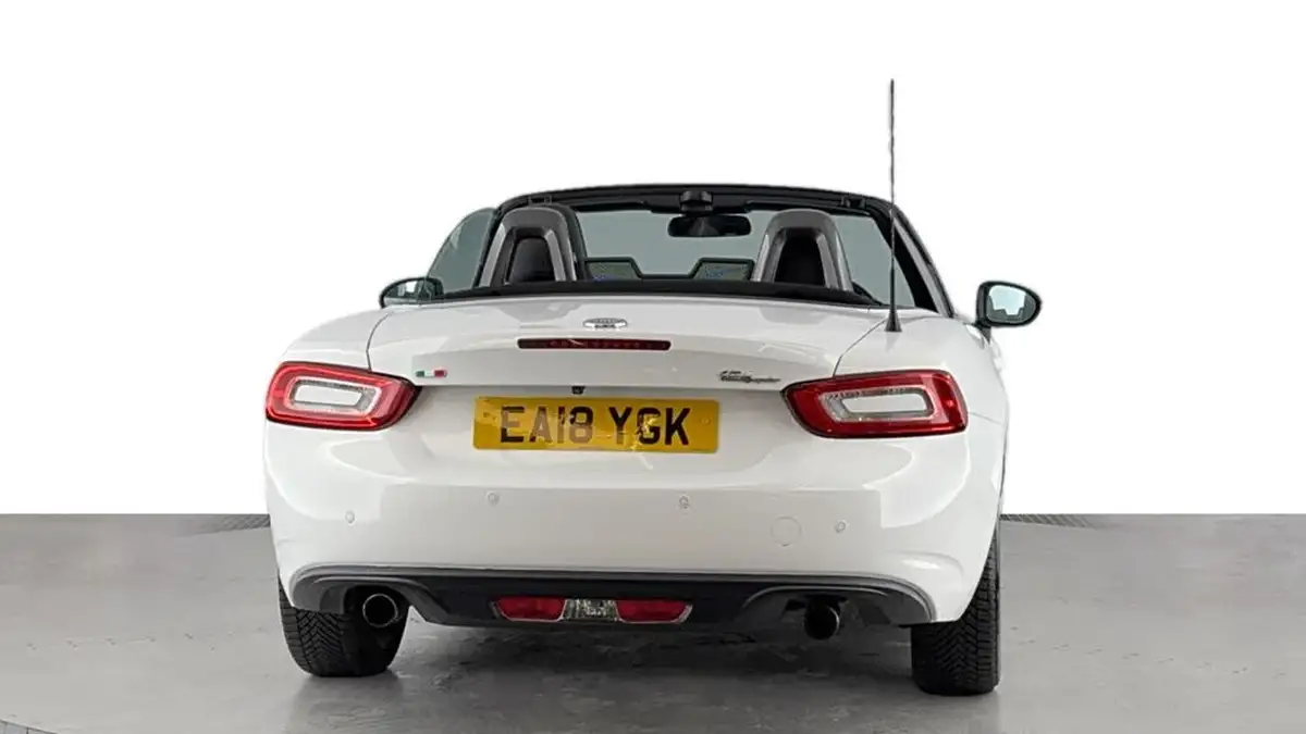 2018-fiat-124-14-multiair-124-spider-s-design-big-11