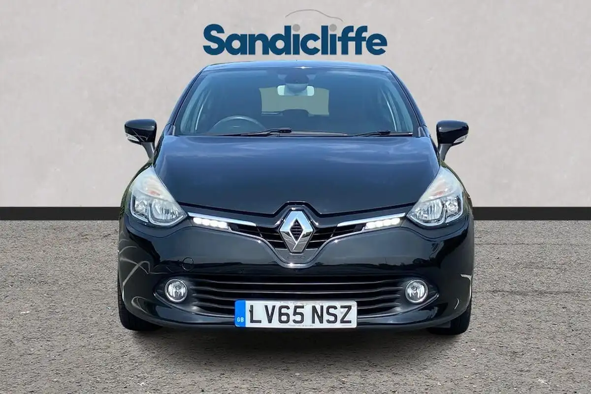 2015-renault-clio-12-dynamique-nav-big-1
