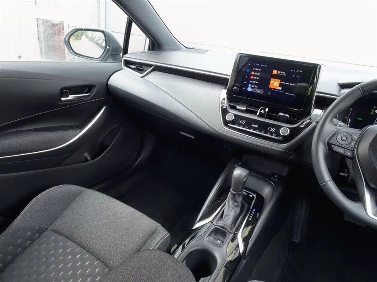 2024-suzuki-swace-18-motion-big-28