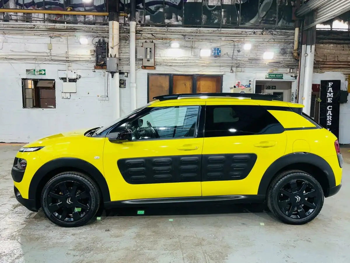 2016-citroen-c4-cactus-16bluehdi-flair-ss-etg6-big-8