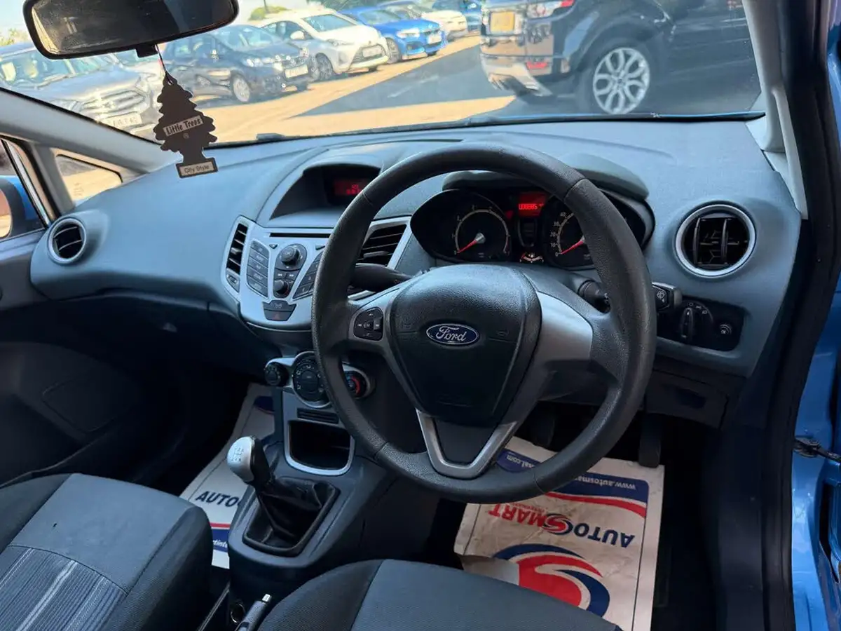 2009-ford-fiesta-125-style-82ps-5d-big-12