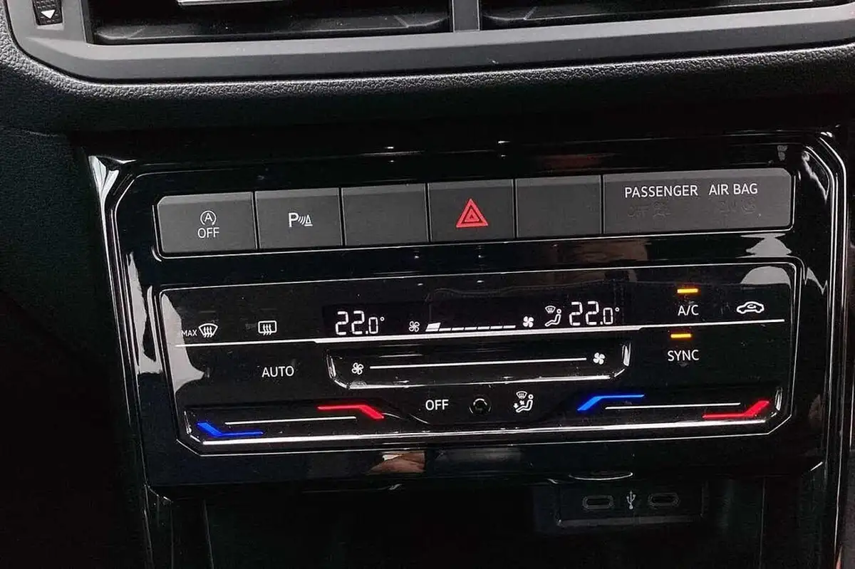2022-volkswagen-t-cross-10-tsi-r-line-big-29