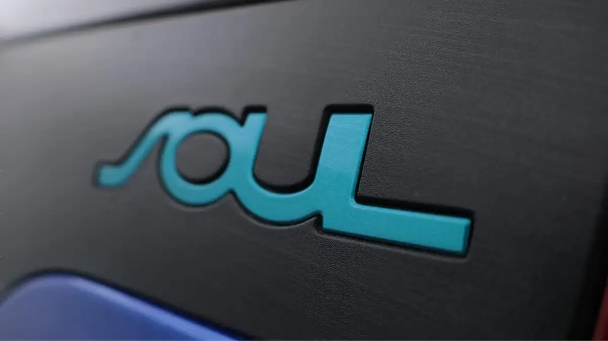 2022-kia-soul-ev-maxx-big-20