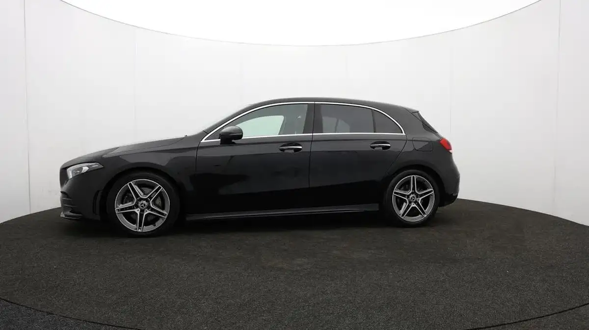 2019-mercedes-benz-a-class-20-a220-amg-line-premium-plus-hatchback-5d-4matic-big-70