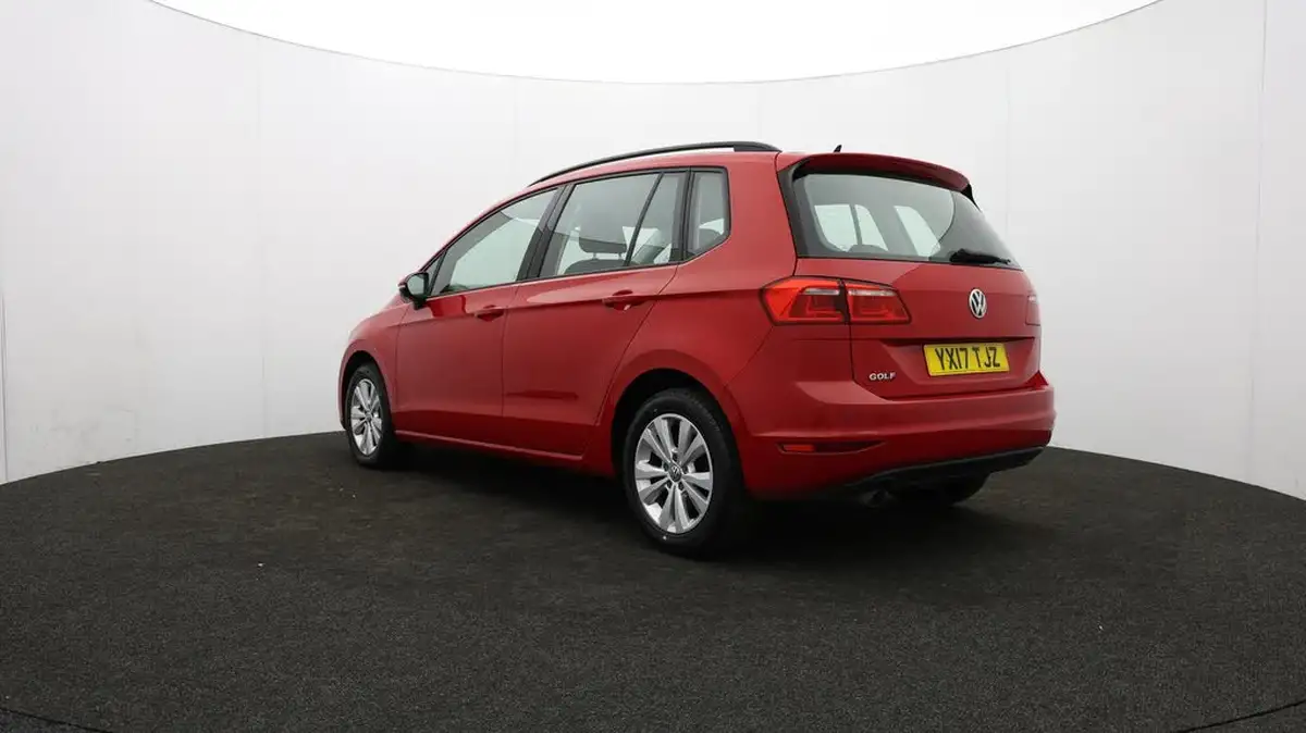 2017-volkswagen-golf-sv-16tdi-se-110ps-bmtss-big-79