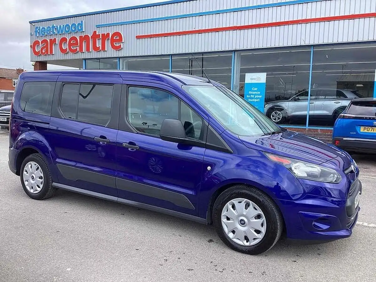 2018-ford-grand-tourneo-connect-15tdci-zetec-120ps-ss-1499cc-powershift-big-4