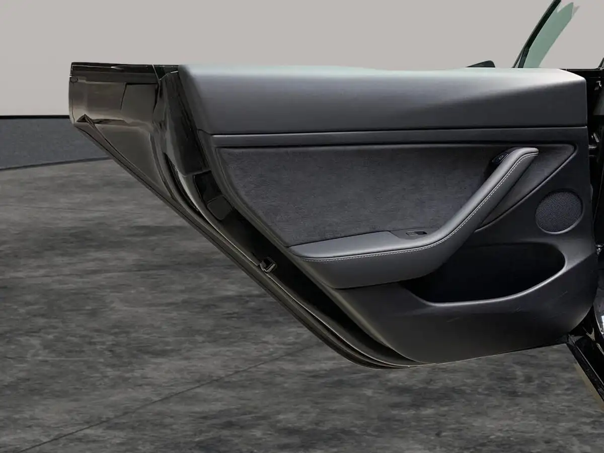 2021-tesla-model-3-e-long-range-4x4-big-35