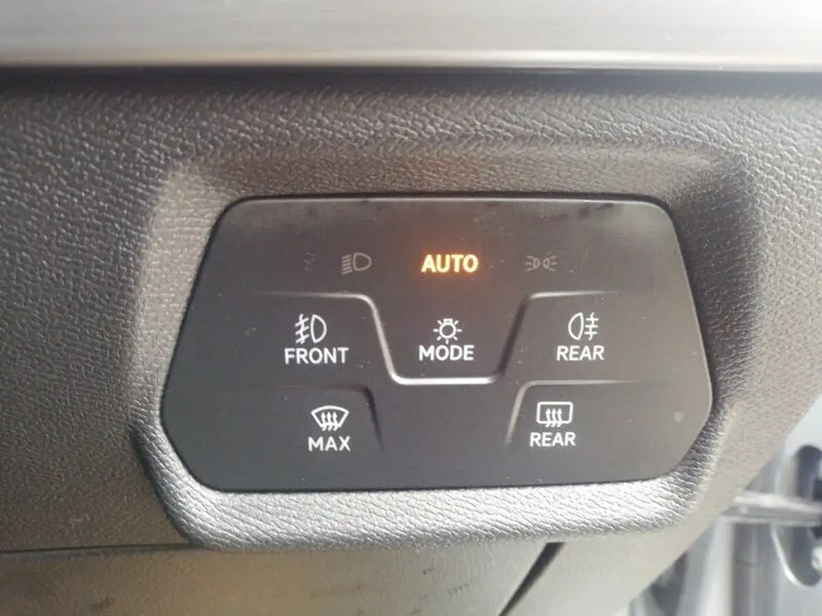 2021-seat-leon-15-tsi-evo-fr-130ps-estate-big-12