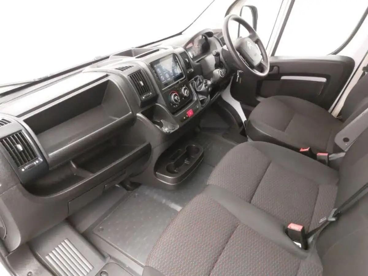 2023-citroen-relay-22bluehdi-35-l2h2-enterprise-edition-big-2