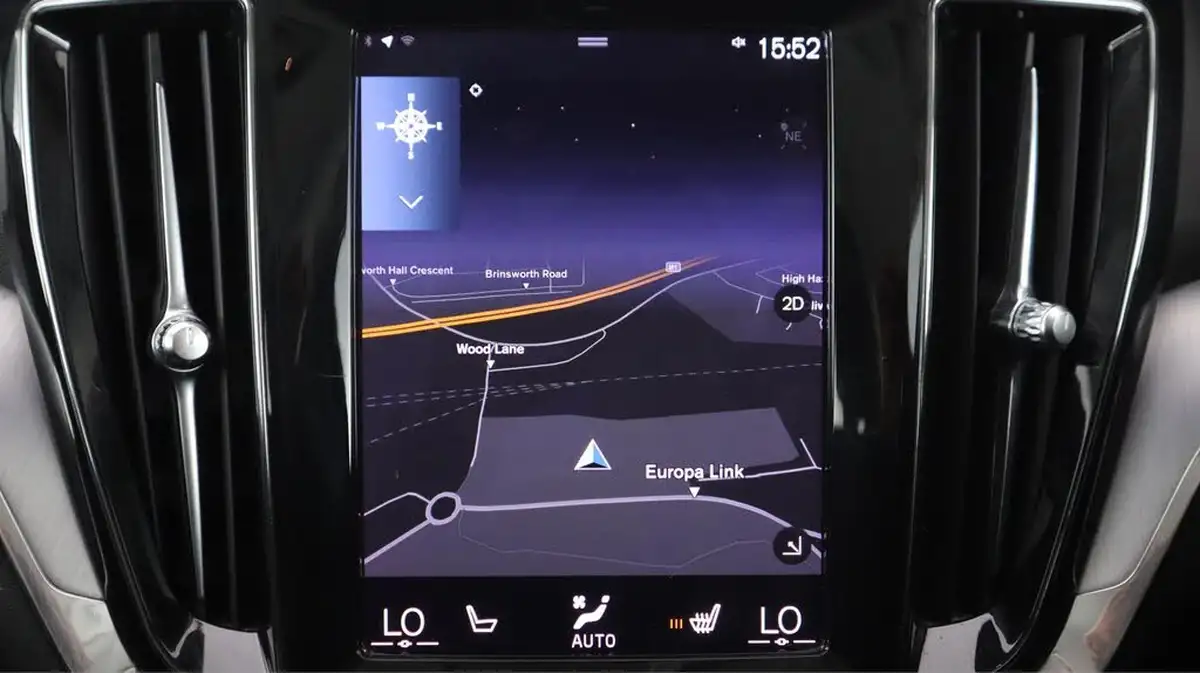 2020-volvo-v60-20-b3-momentum-big-11