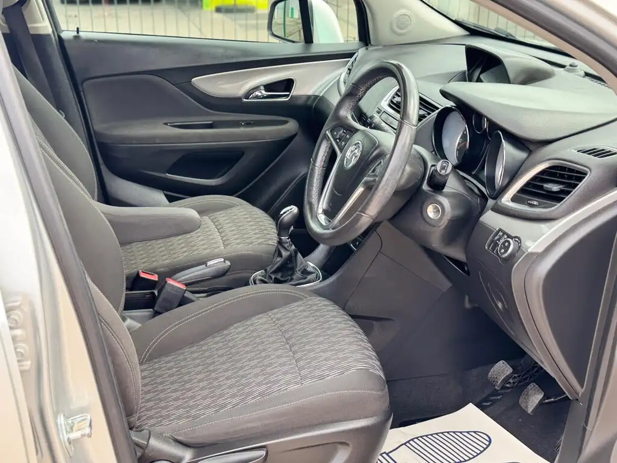 2015-vauxhall-mokka-16-tech-line-big-8