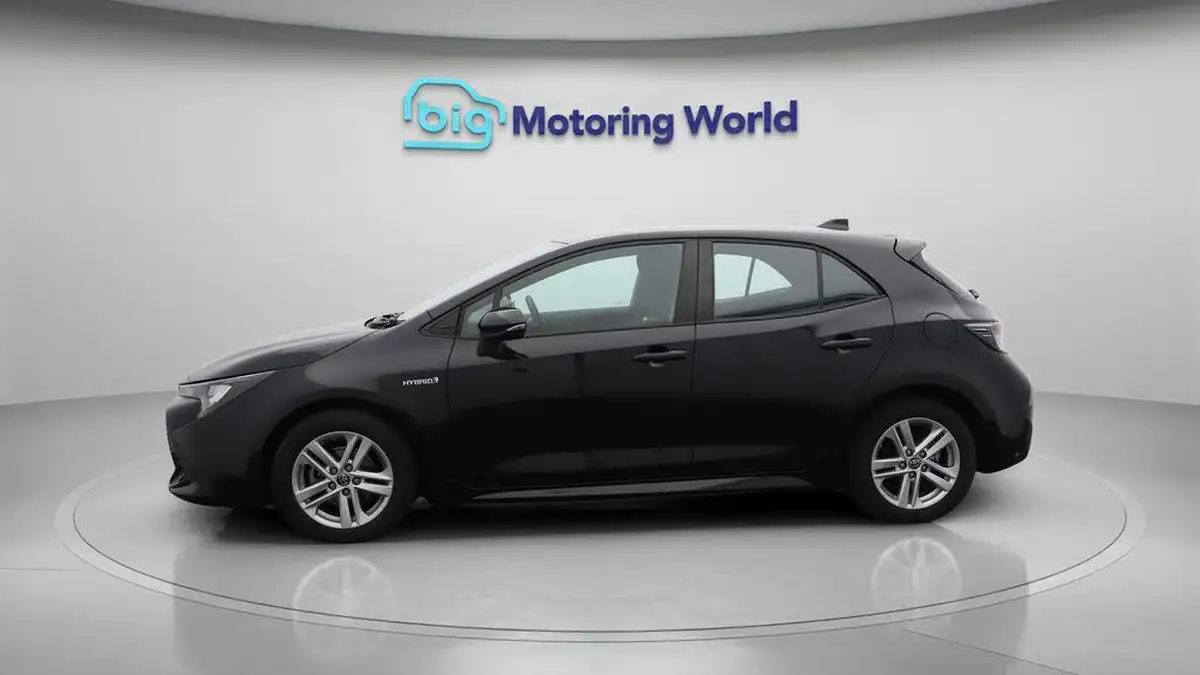 2021-toyota-corolla-18-vvt-i-icon-spare-wheel-hatchback-5d-big-4