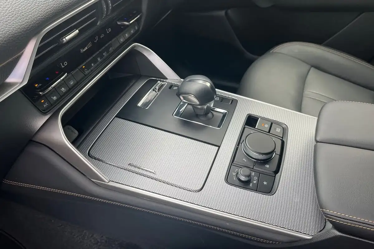2022-mazda-cx-60-25-e-skyactiv-homura-big-36