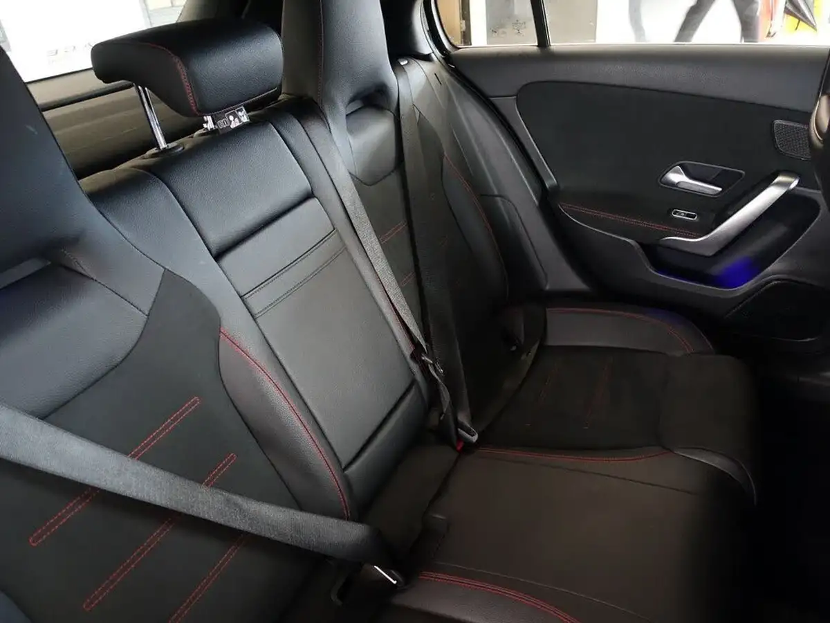 2019-mercedes-benz-a-class-20-a220-amg-line-premium-hatchback-5d-big-15
