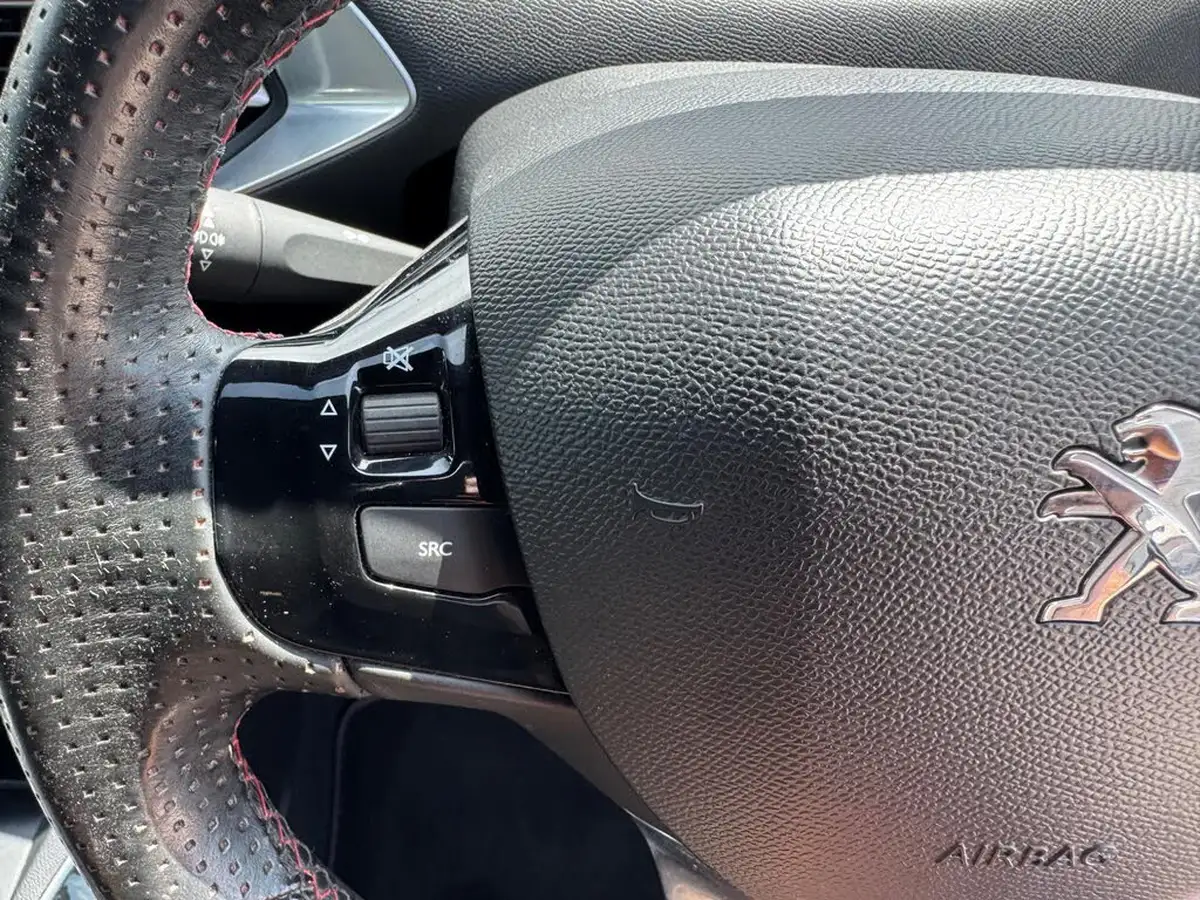 2015-peugeot-308-20-bluehdi-gt-line-20-bluehdi-big-37