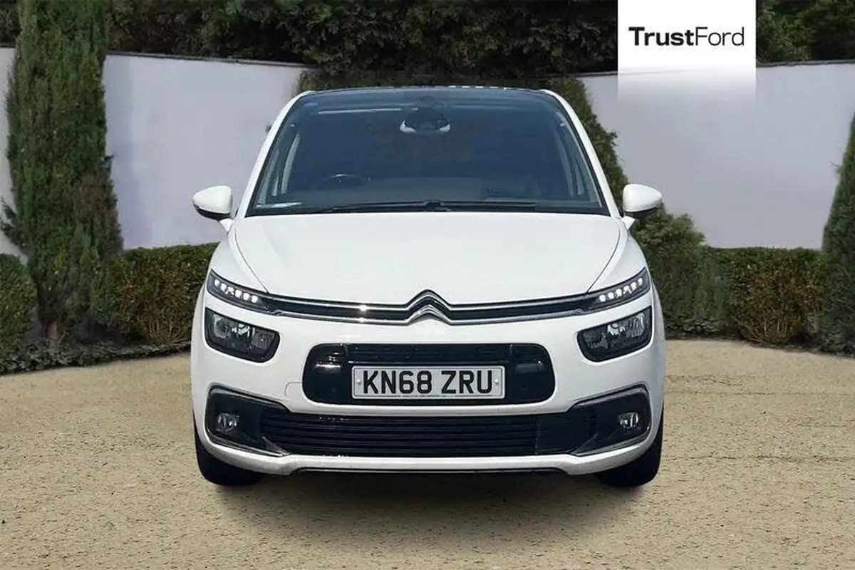 2018-citroen-c4-spacetourer-15bluehdi-flair-big-5