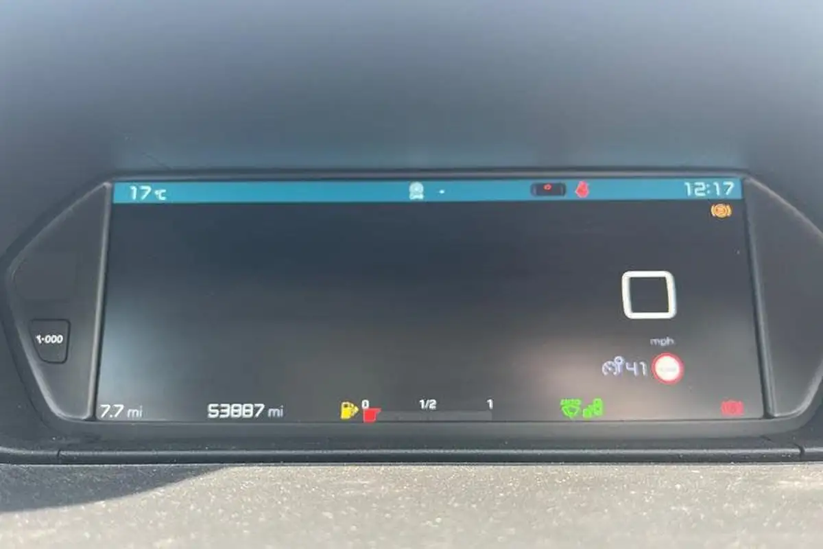 2018-citroen-c4-spacetourer-15bluehdi-flair-big-29