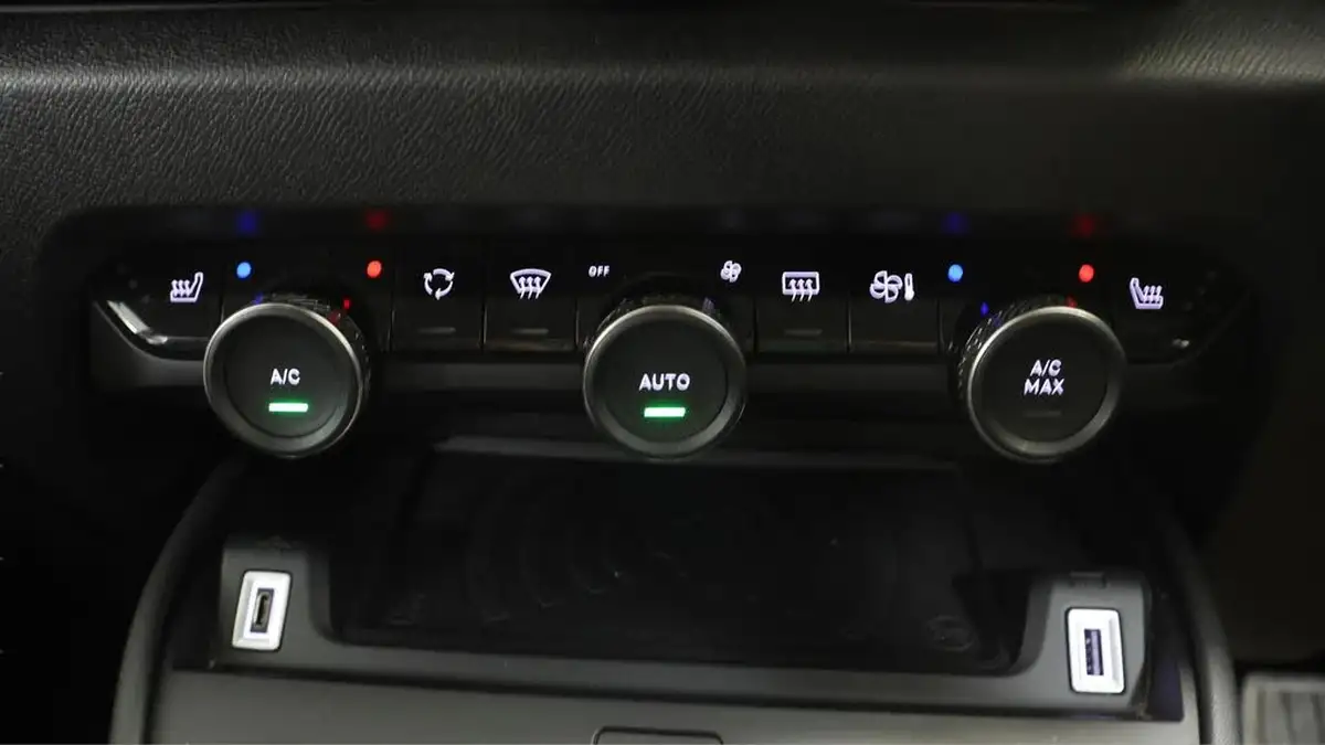 2021-citroen-c4-15bluehdi-shine-plus-big-12