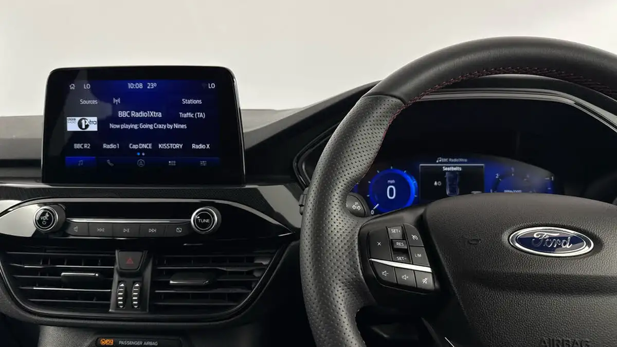 2021-ford-kuga-15-st-line-edition-big-11