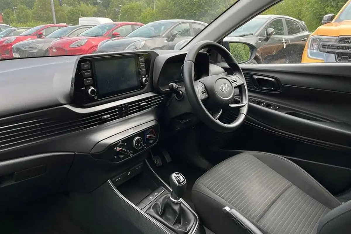 2021-hyundai-i20-10-t-gdi-se-connect-eclutch-imt-big-17