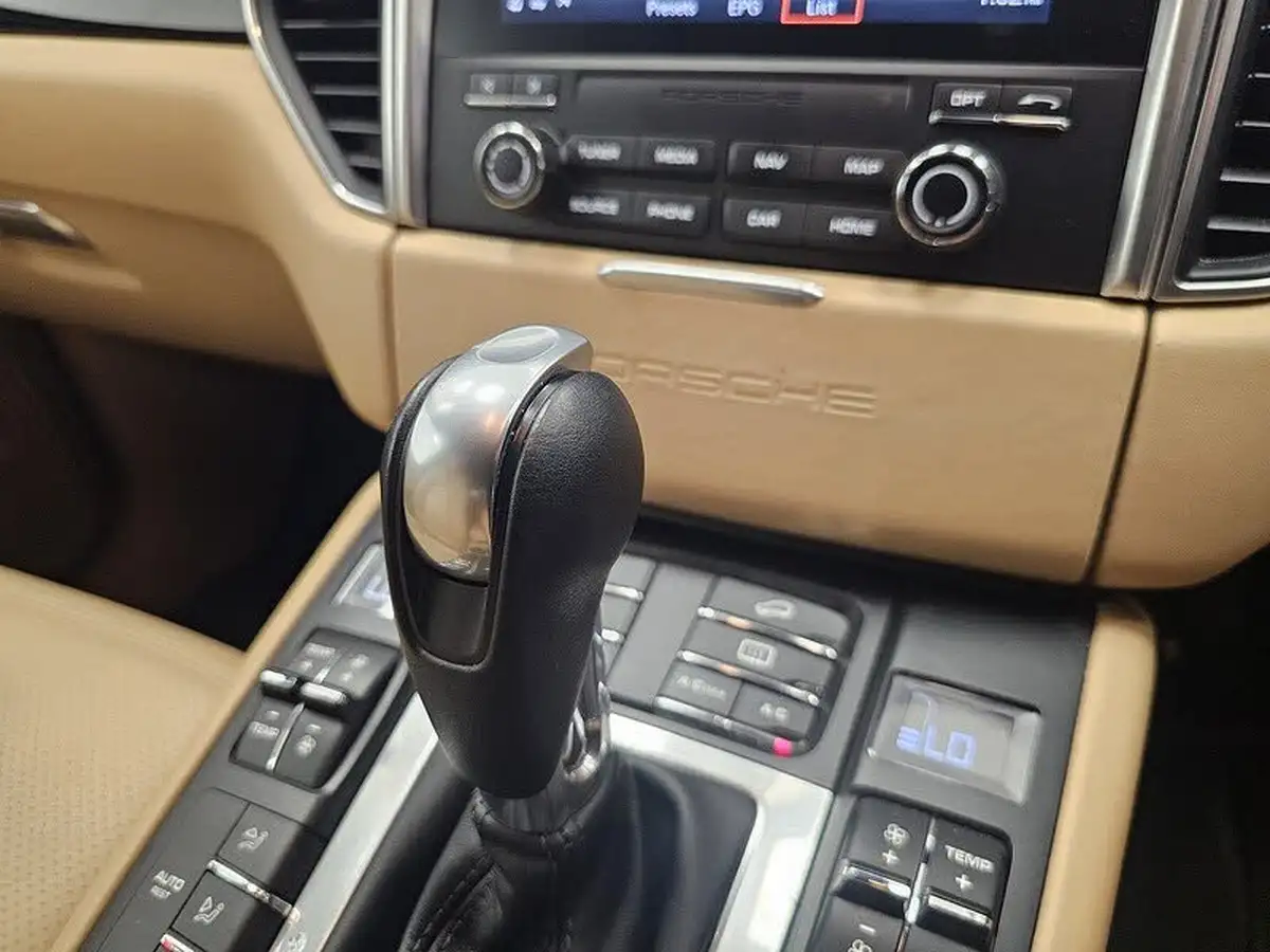 2017-porsche-macan-30td-s-ss-big-27
