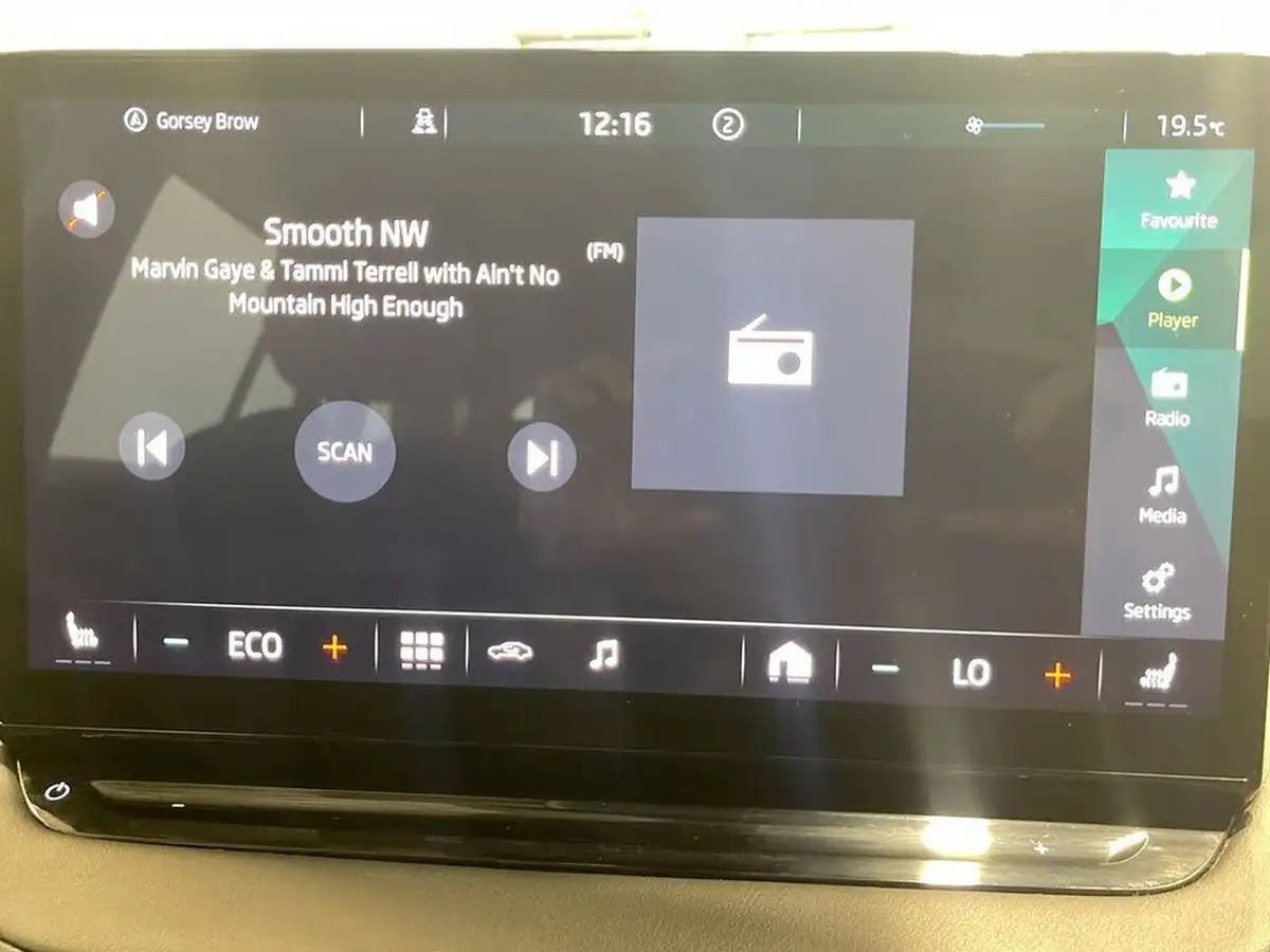 2022-skoda-enyaq-e-60-big-3