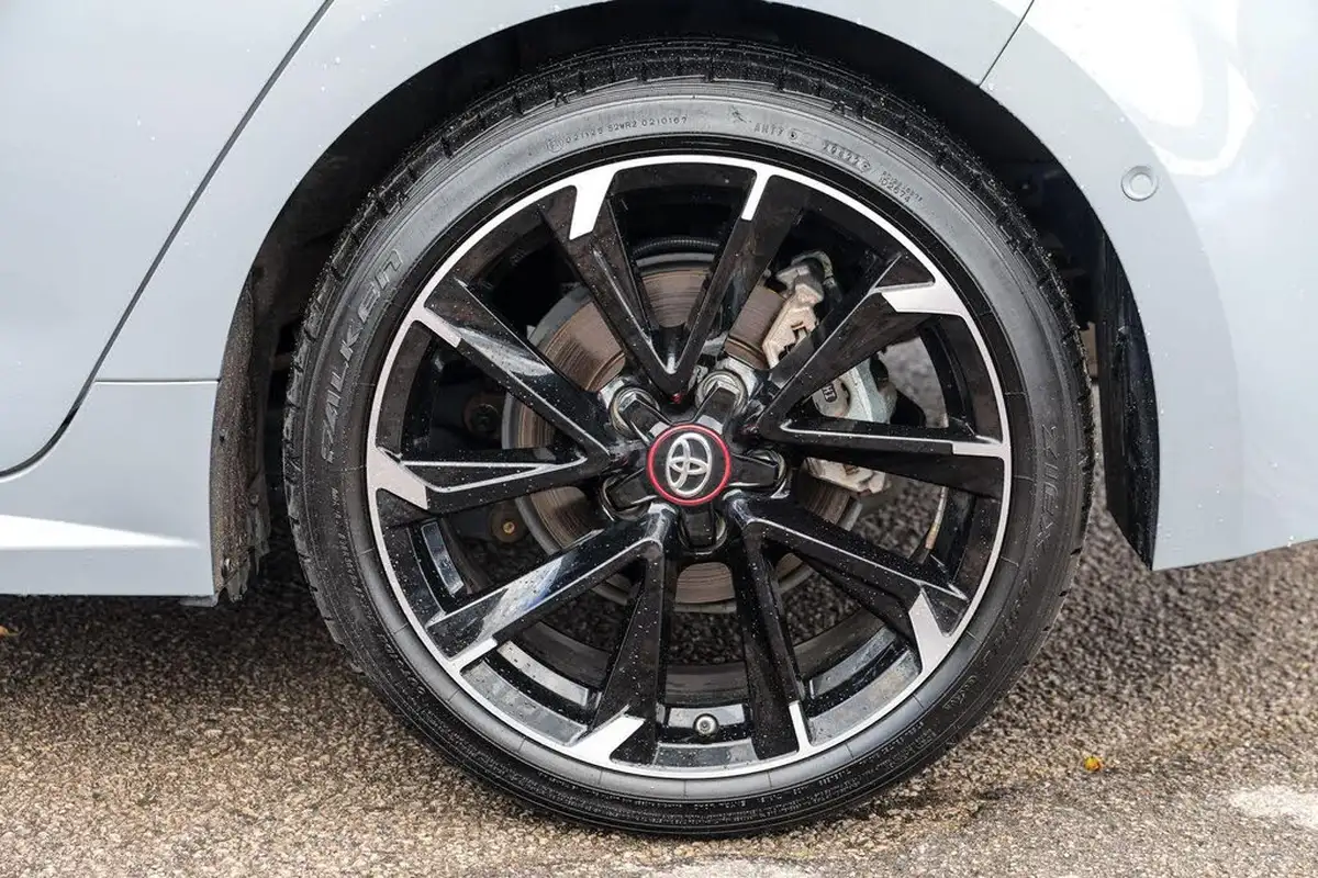 2022-toyota-corolla-20-vvt-i-gr-sport-181bhp-spare-wheel-hatchback-big-22