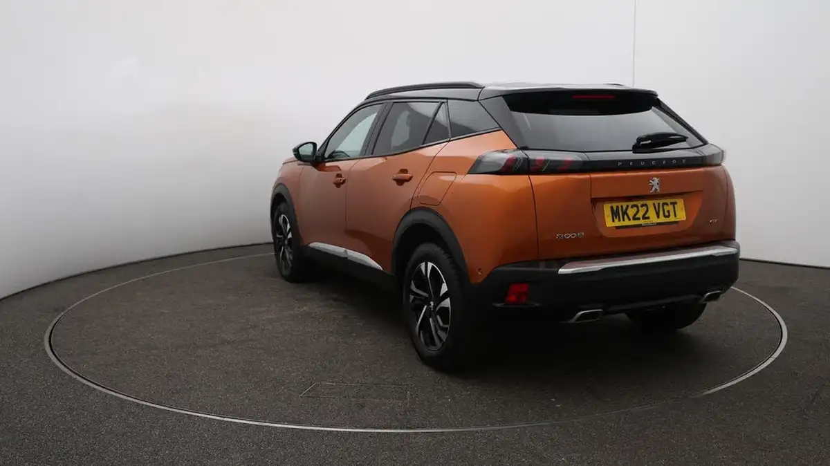 2022-peugeot-2008-suv-12-puretech-gt-big-64