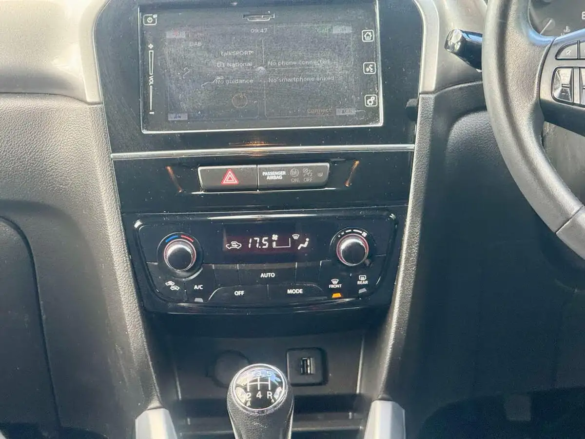 2018-suzuki-vitara-16-sz-t-big-46