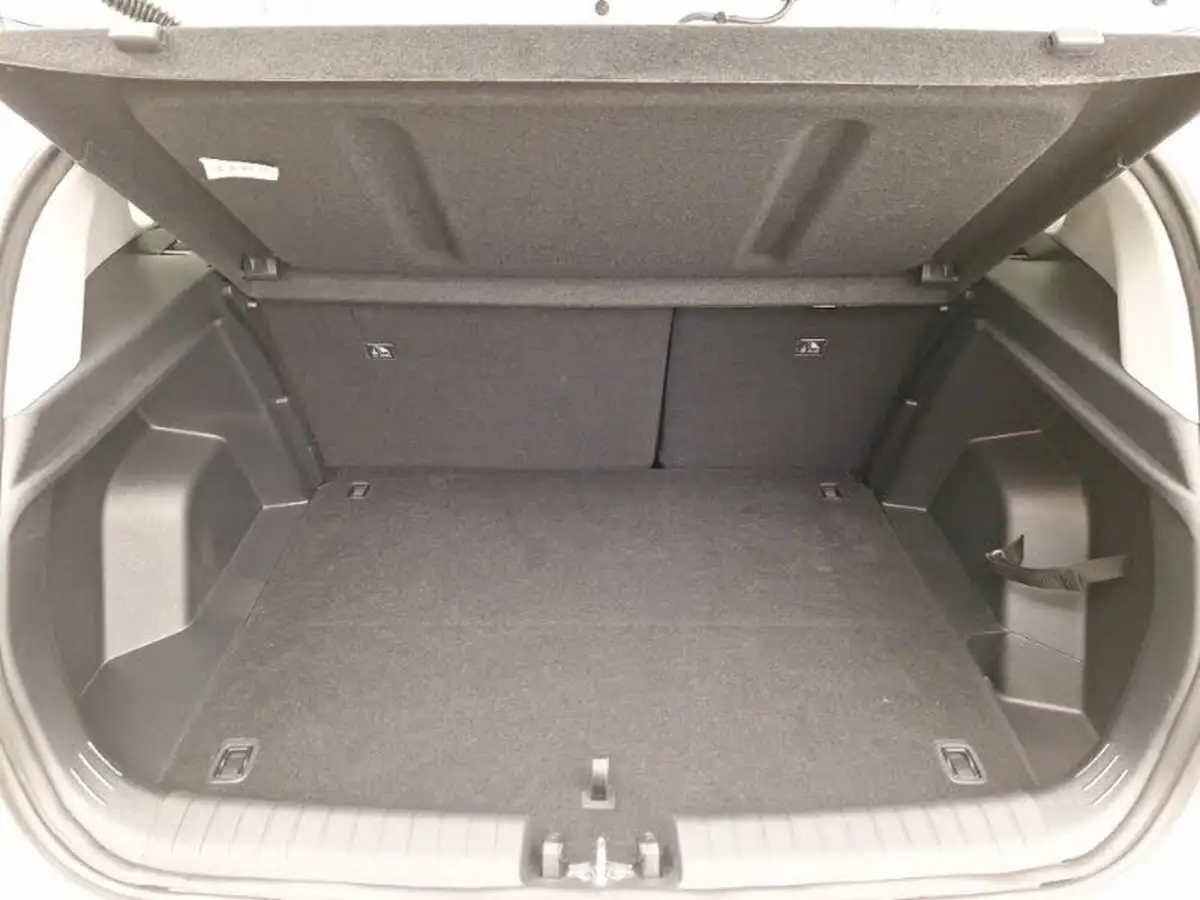 2025-hyundai-bayon-10-t-gdi-premium-100ps-two-tone-roof-big-7