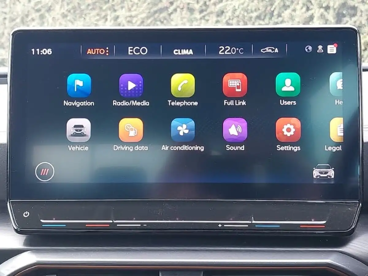 2023-cupra-formentor-14-e-hybrid-v1-big-11