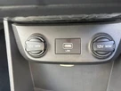 2021-hyundai-ioniq-e-premium-se-electric-100kw-small-26