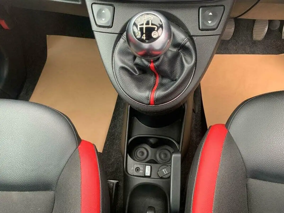 2015-fiat-500-12-s-big-13