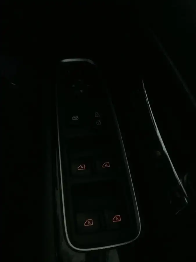 2019-mitsubishi-outlander-24-4h-phev-big-23