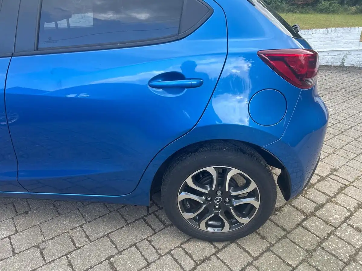 2017-mazda-mazda2-15-sport-nav-90ps-big-5