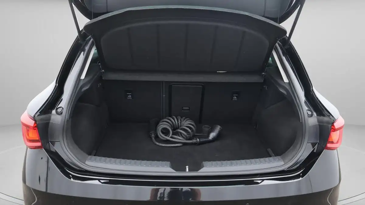 2021-seat-leon-14-e-hybrid-fr-hatchback-big-17