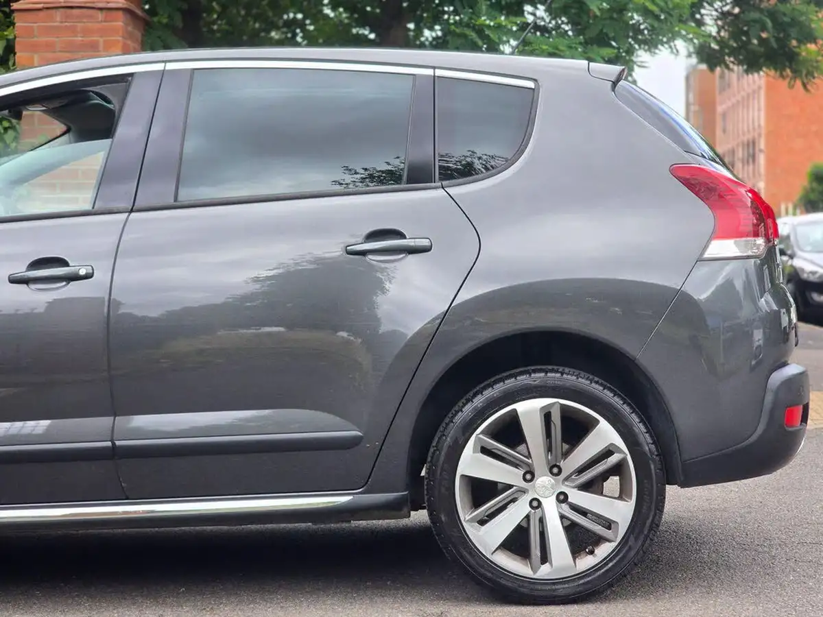 2016-peugeot-3008-crossover-16bluehdi-allure-big-33
