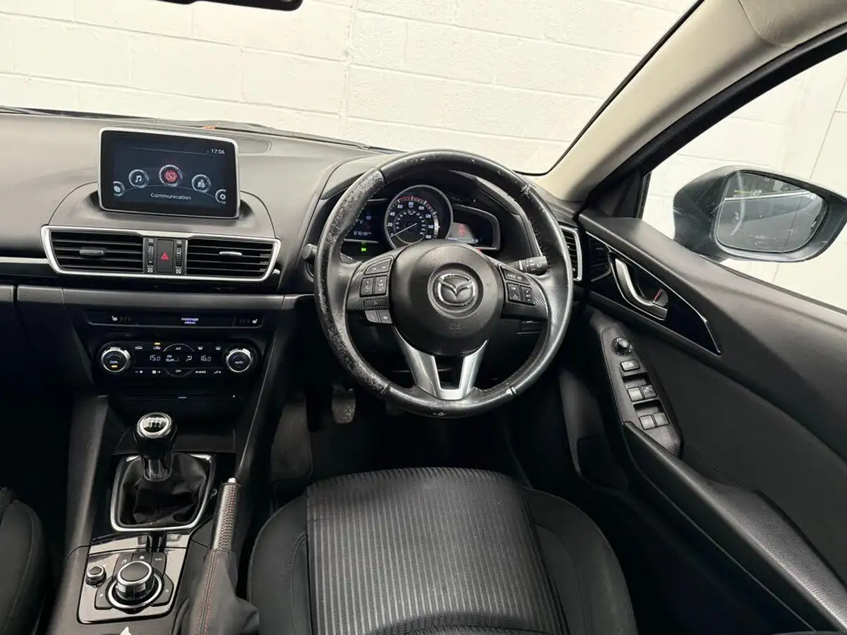 2016-mazda-mazda3-20-se-l-hatchback-5d-big-35