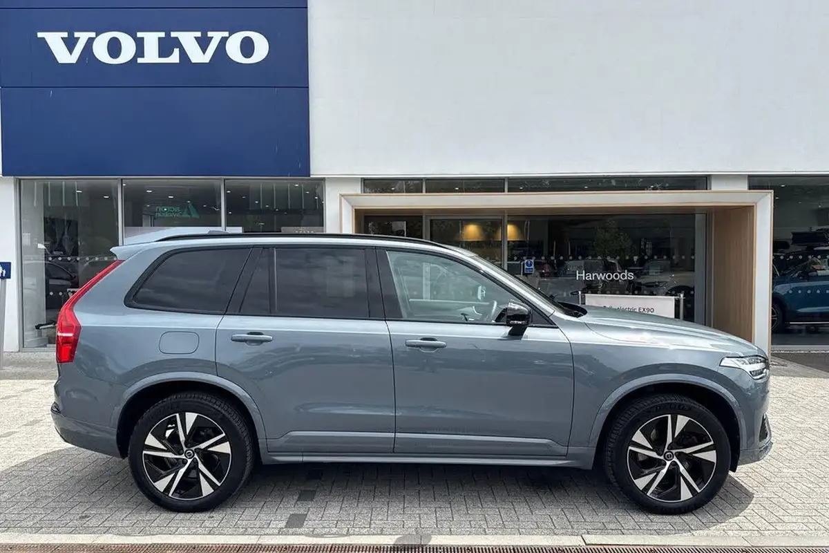 2022-volvo-xc90-20-t8-r-design-455bhp-big-1