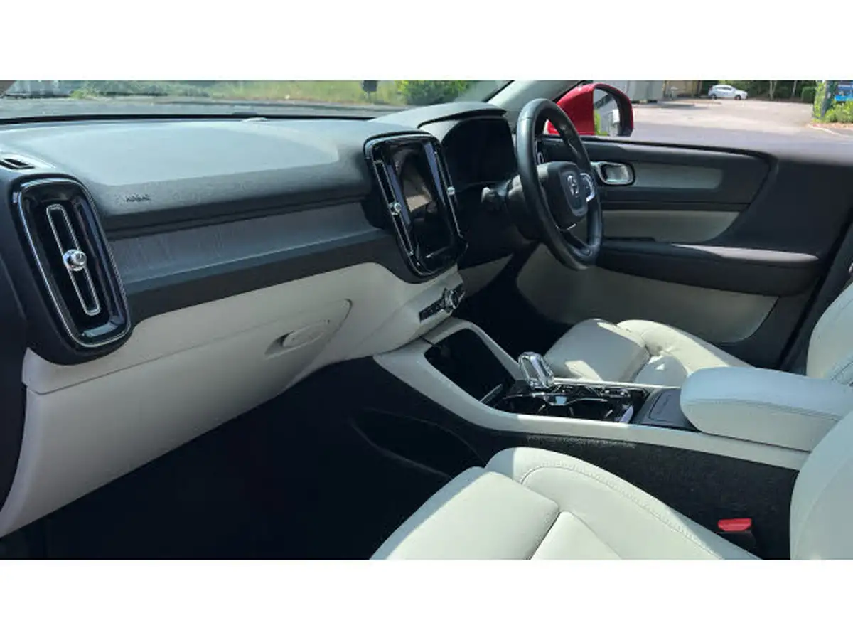 2021-volvo-xc40-15-t3-inscription-pro-163bhp-geartronic-big-8