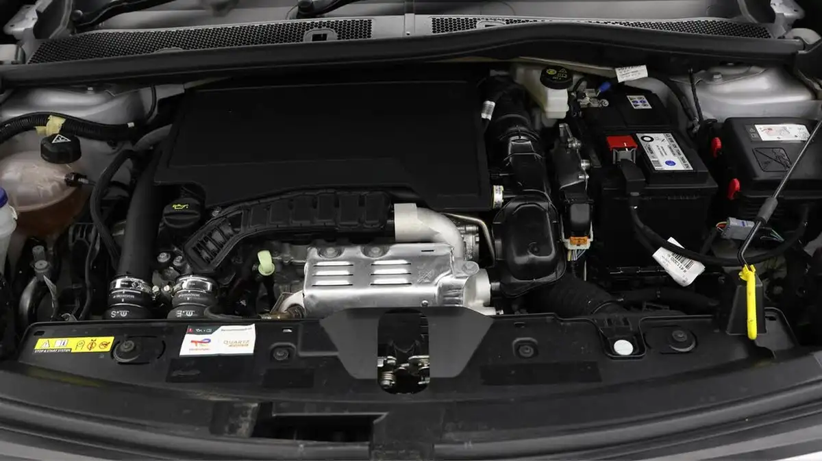 2024-peugeot-2008-suv-12-puretech-allure-130ps-eat8-big-19