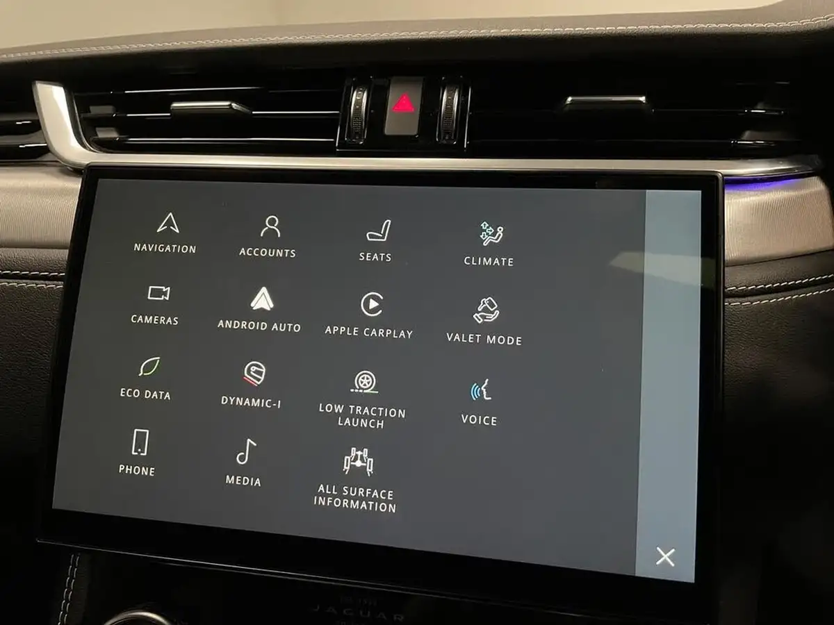 2021-jaguar-f-pace-30-d300-r-dynamic-se-mhev-big-24