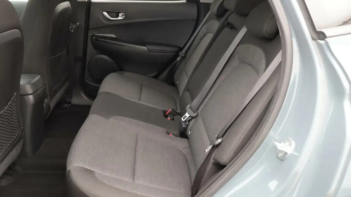 2022-hyundai-kona-e-premium-204ps-64kwh-7kw-obc-big-16