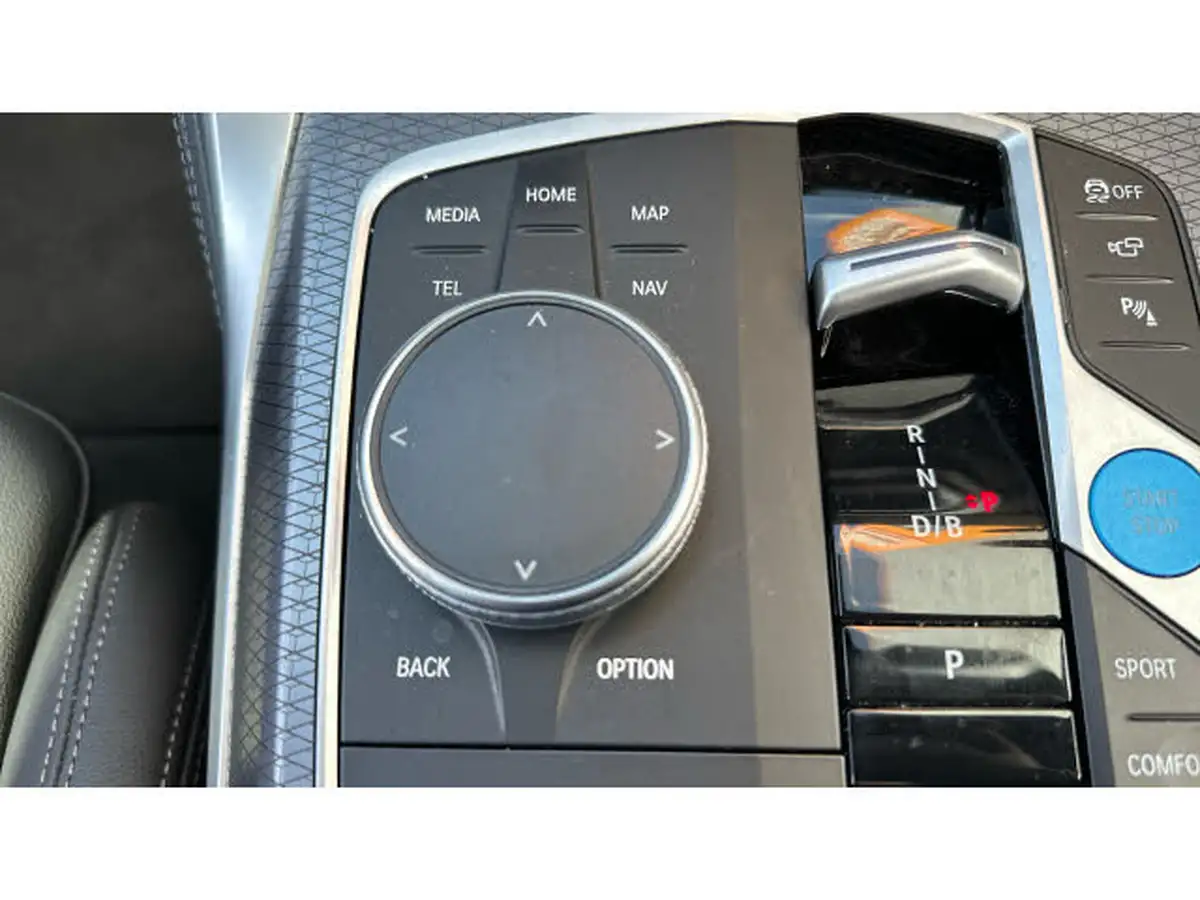 2023-bmw-i4-e-m50-big-35