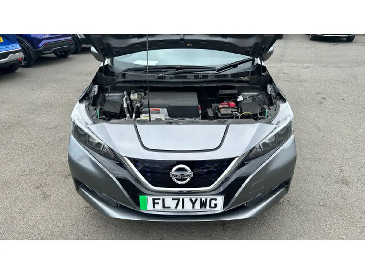 2021-nissan-leaf-e-acenta-big-7