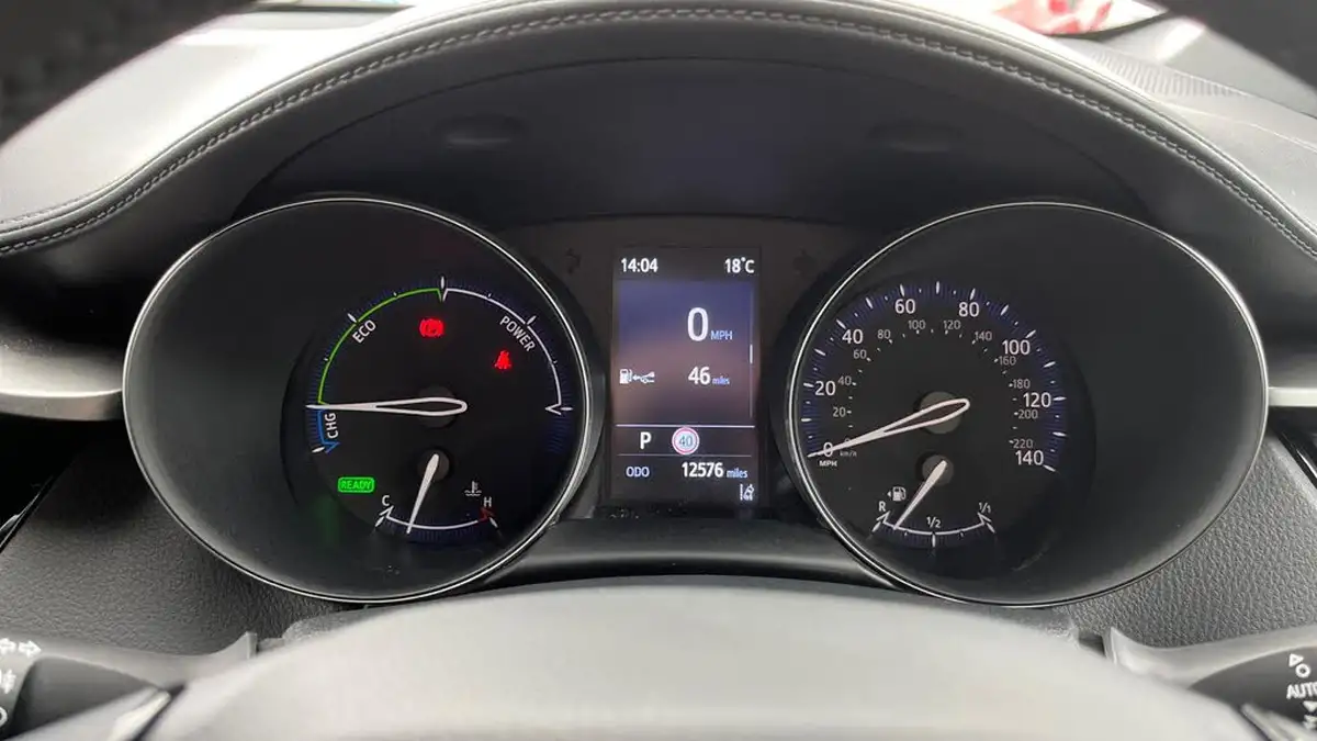 2023-toyota-c-hr-18-vvt-i-design-120bhp-big-8