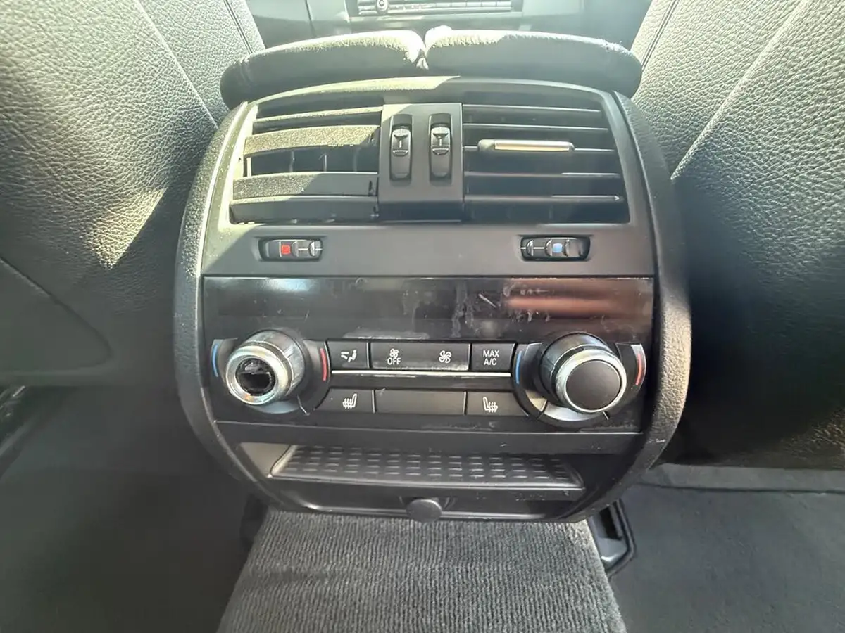 2014-bmw-5-series-30td-530d-luxury-touring-5d-big-34