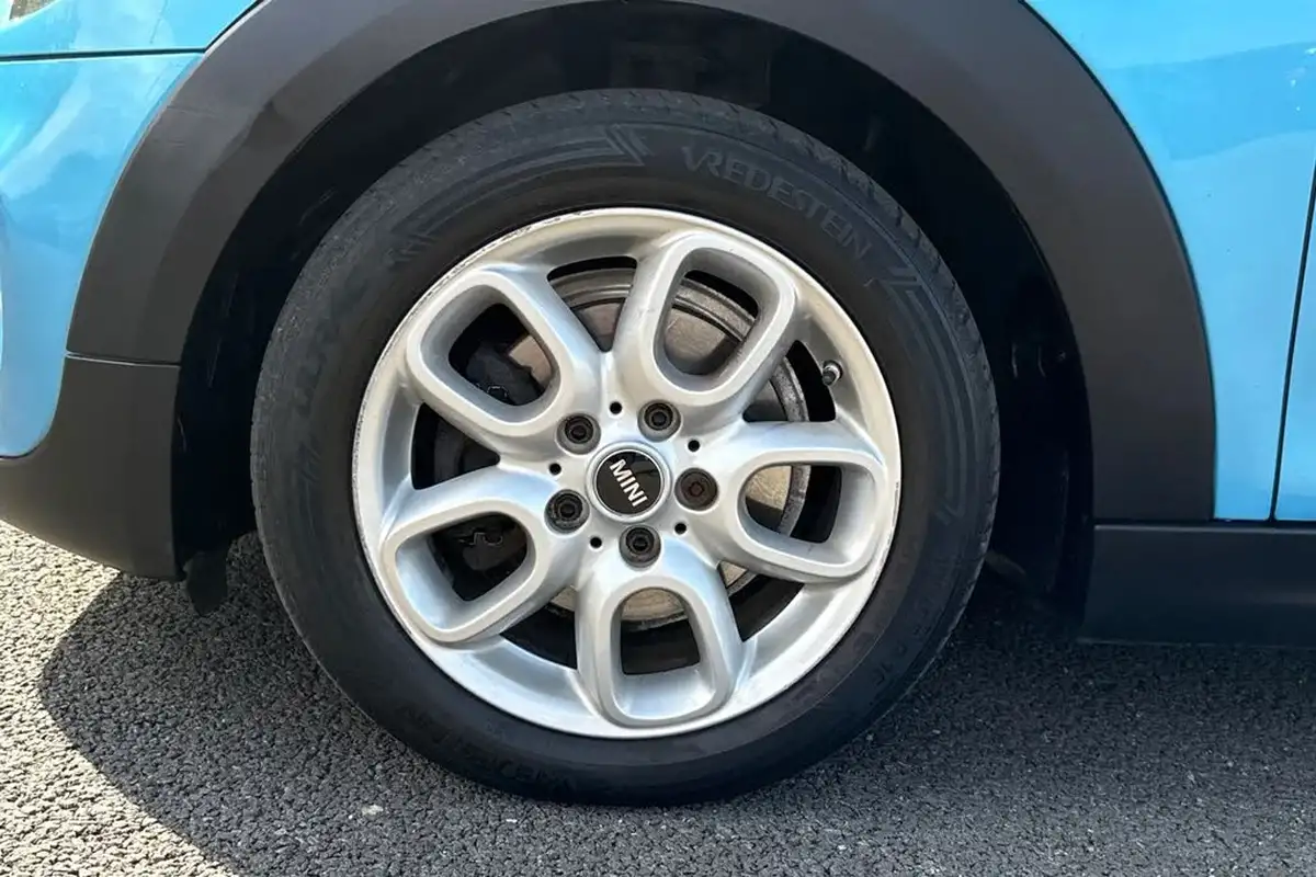 2019-mini-cooper-15-one-classic-102bhp-ss-5d-big-12