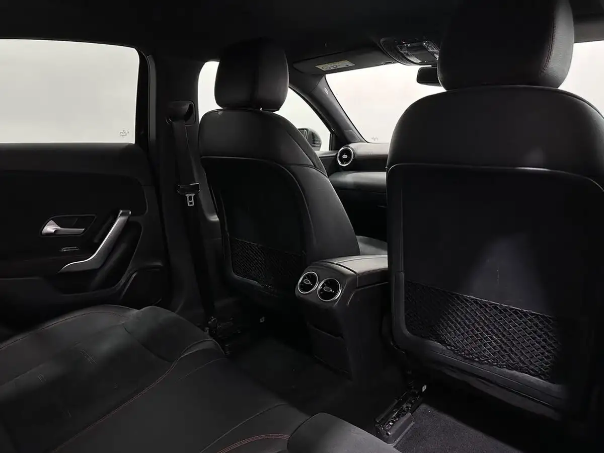 2019-mercedes-benz-a-class-13-a200-amg-line-saloon-4d-big-36