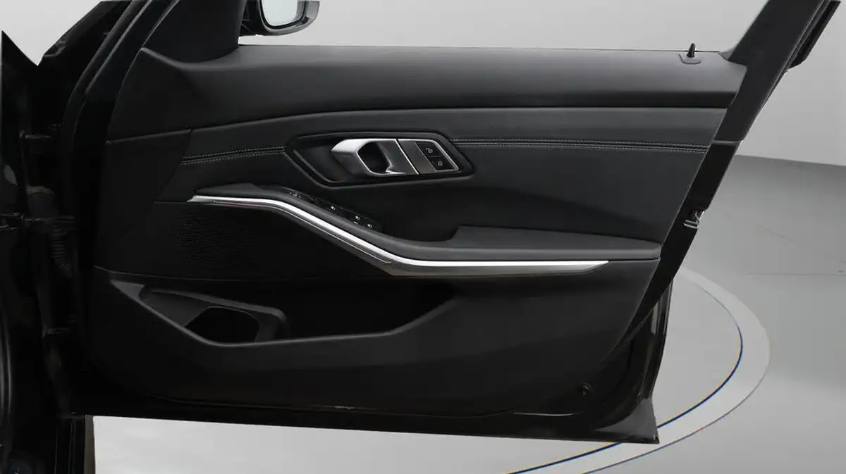 2021-bmw-3-series-20-320i-m-sport-saloon-4d-big-15